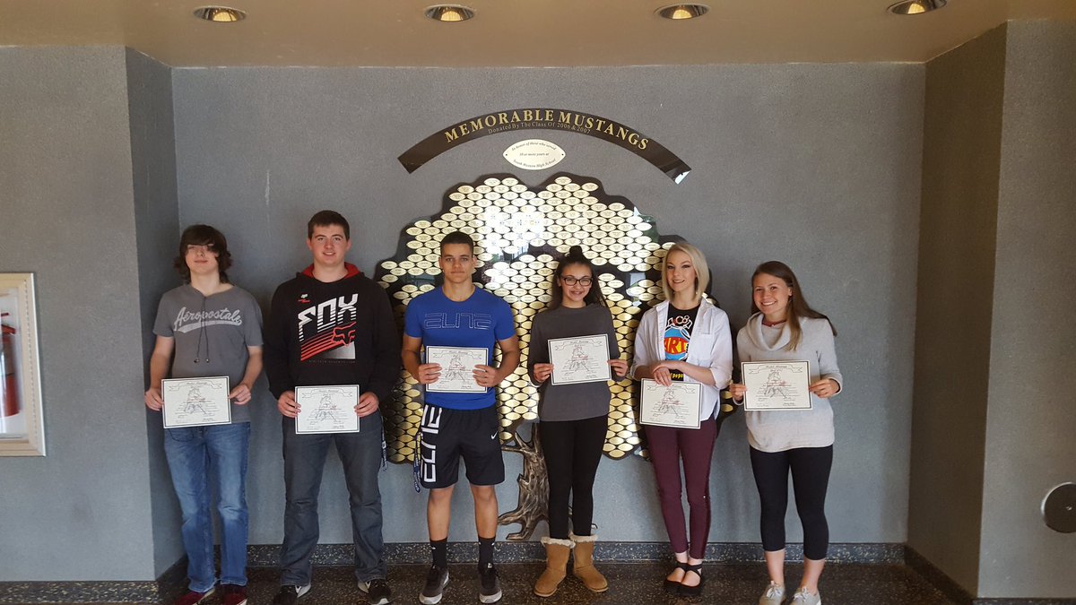 RyanMelhorn's tweet image. Congrats to our April Model Mustangs (missing the freshmen) #swhsmustangs #modelmustangs #swexcellence