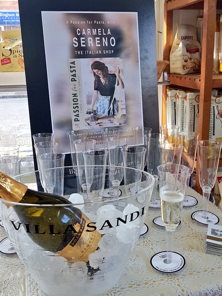 carmela_kitchen's tweet image. Time to start spreading the love of #apassionforpasta @VillaSandi_it