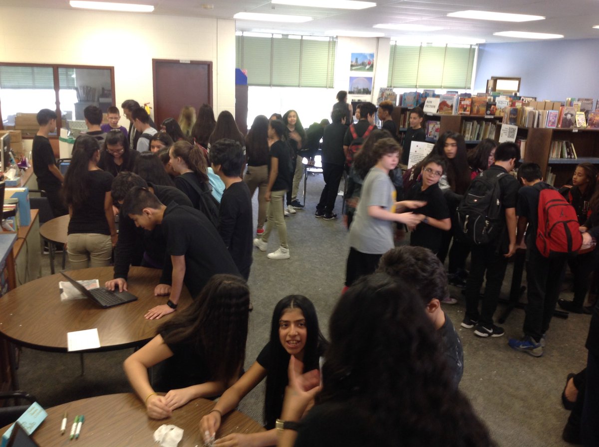 mary_m_s's tweet photo. Our Genius Hour presentations @Ramily60. Great projects, turn-out and support! https://t.co/hZQ40a8qS2