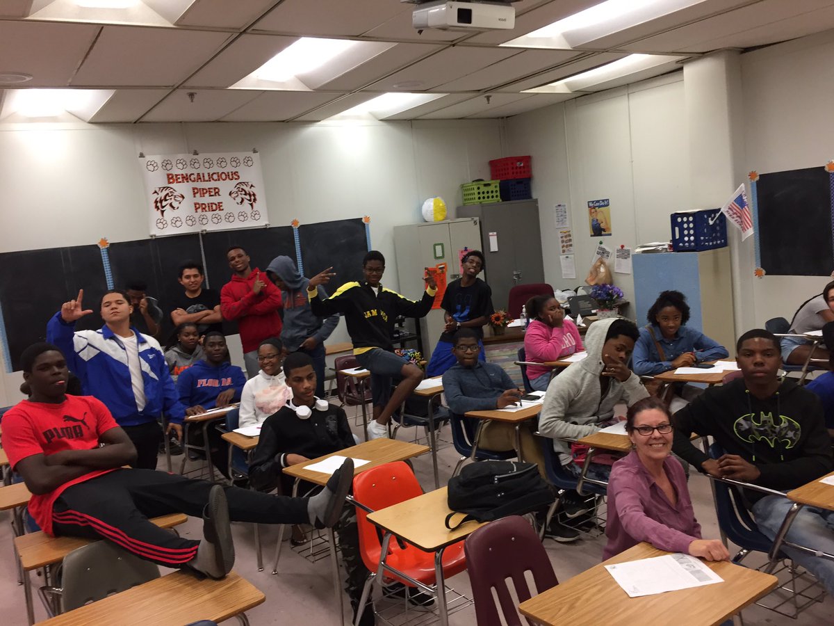 MsGeus's tweet image. Congrats to Piper&apos;s Geometry 8th Hour Ms. Royce! Winners of #MathNation competition! @BrowardSTEM @piperprincipal @bcpsactivities