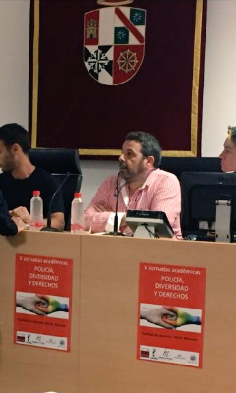 mediosLGTBIPOL's tweet photo. #FernandoRamon #PadreCoraje en la #GuardiaCivil nos cuenta con #orgullo cómo su hijo #trans amplió su #RealidadConocida.
@ChrysallisAEFMT https://t.co/3Yd1CQEa4E