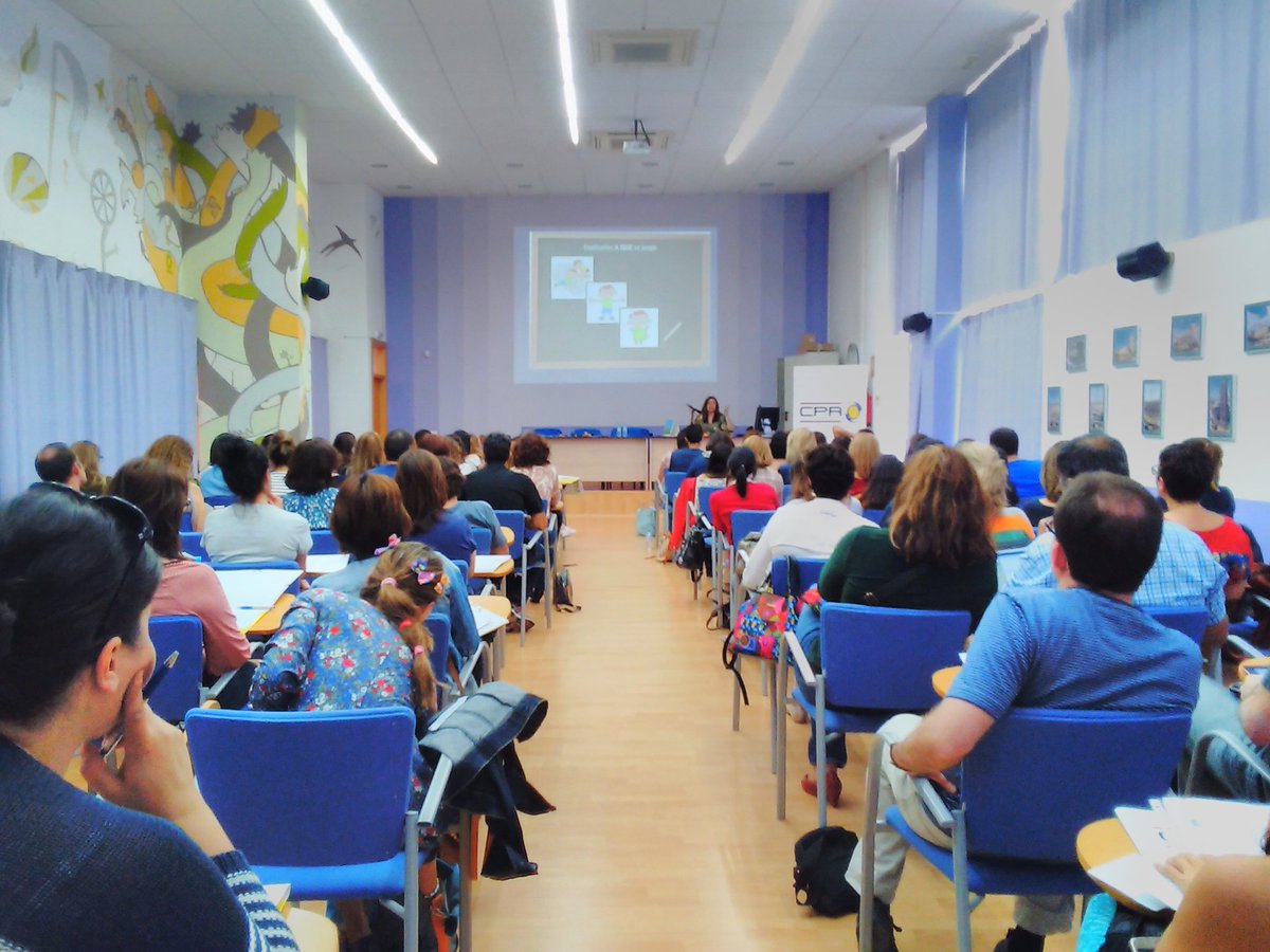 Anamariapedrer5's tweet photo. Jornadas: Patios Dinámicos Creativos. Ponencia de Gey Lagar https://t.co/OWJGpSeTMA