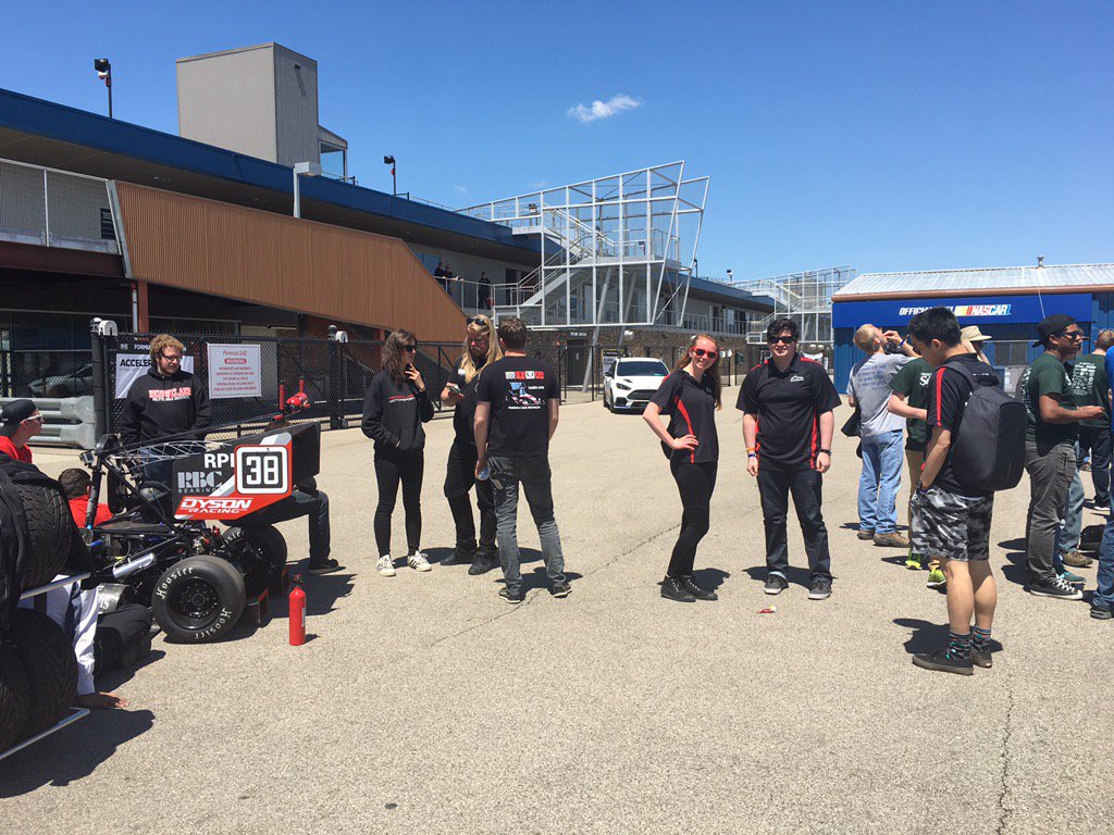 McGillFSAE's tweet photo. In line for accel after the lunch break! #fsaem2017 https://t.co/zi6WMb0CIF