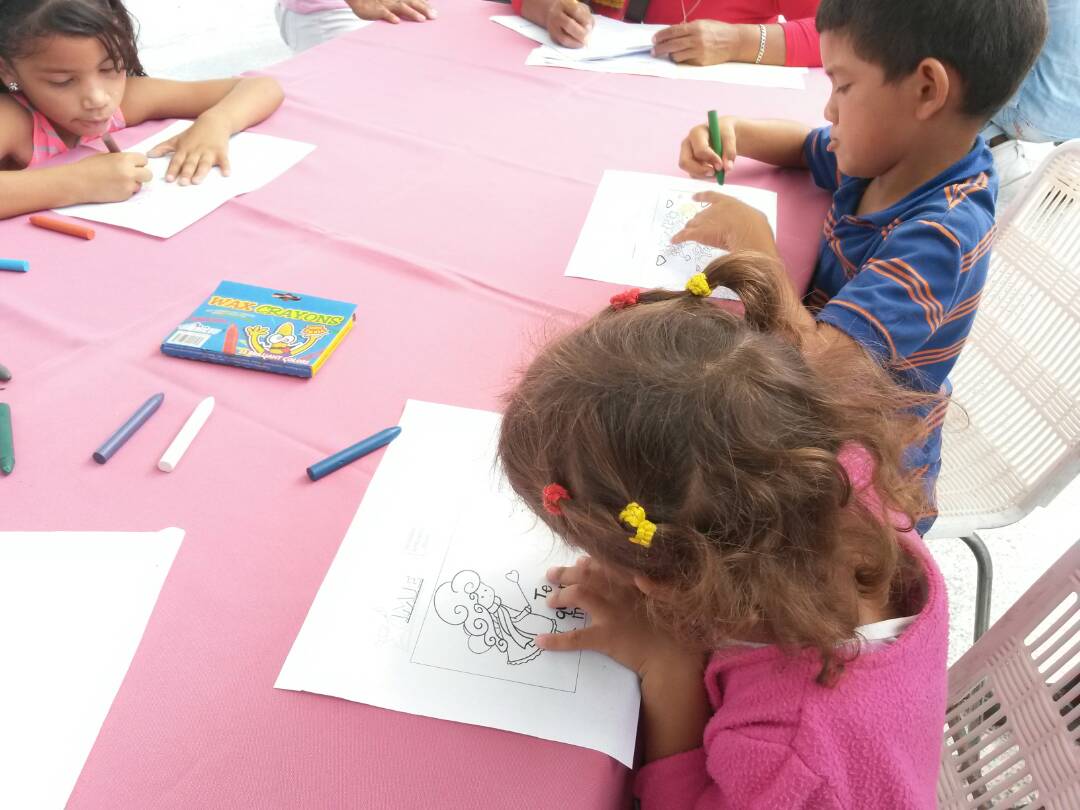 IMJEAnacoLGM's tweet photo. Pequeños de la casa disfrutaron de la mejor diversión con #Juegos #Dibujos#Pintura #CastilloInflable #Bailes en #JornadaMedicoAsistencial https://t.co/0WFKn3F947