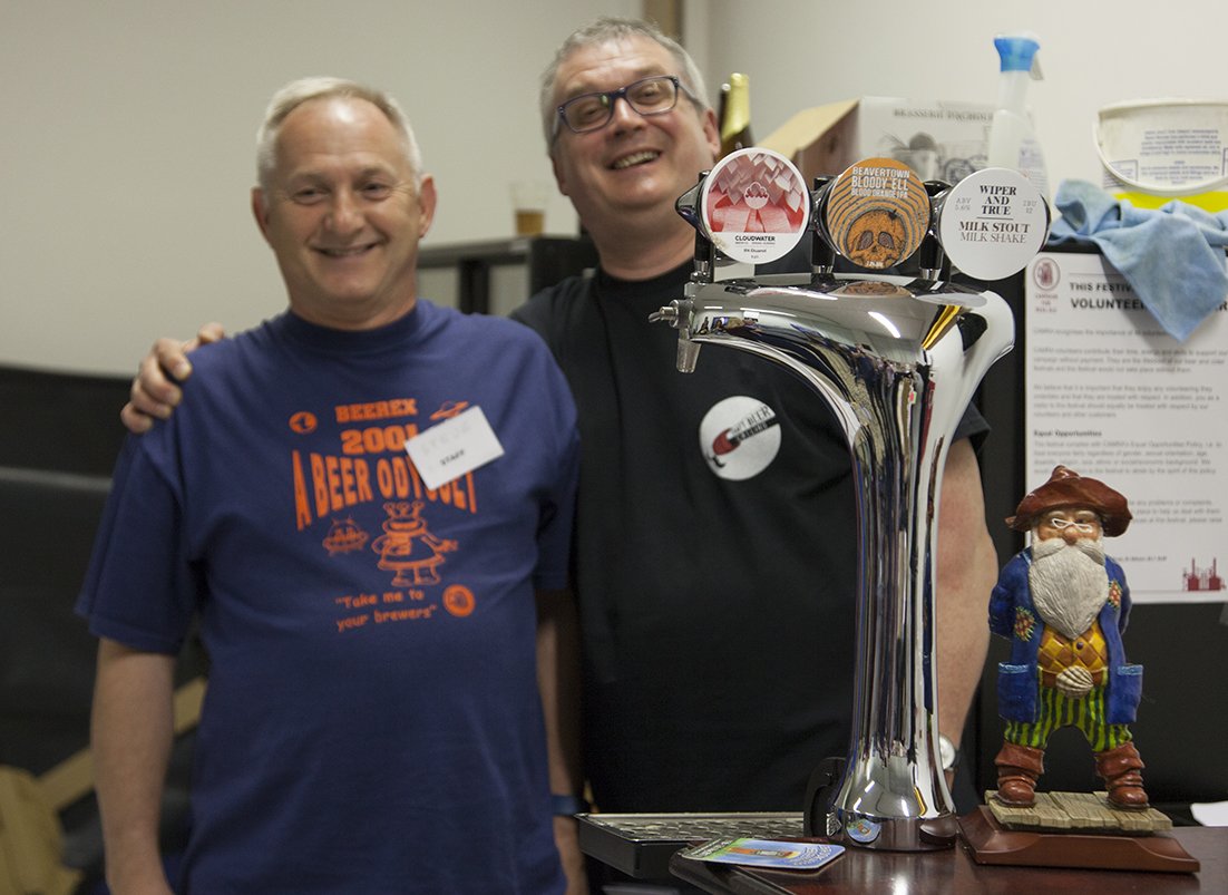 GullwicksTravel's tweet photo. Some photos from the Doncaster #beerfestival #beerfest including myself with Bob "the festival builder" @DoncasterCAMRA https://t.co/PVbgIQHMnk