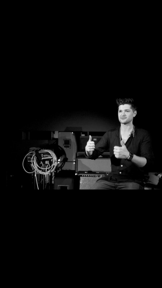 IreDublin87's tweet image. @thescript  #TheScriptFamily #SOScript Dan 👀 when album almost done lol  G looking like i got this 💩 !! BOOM 💥