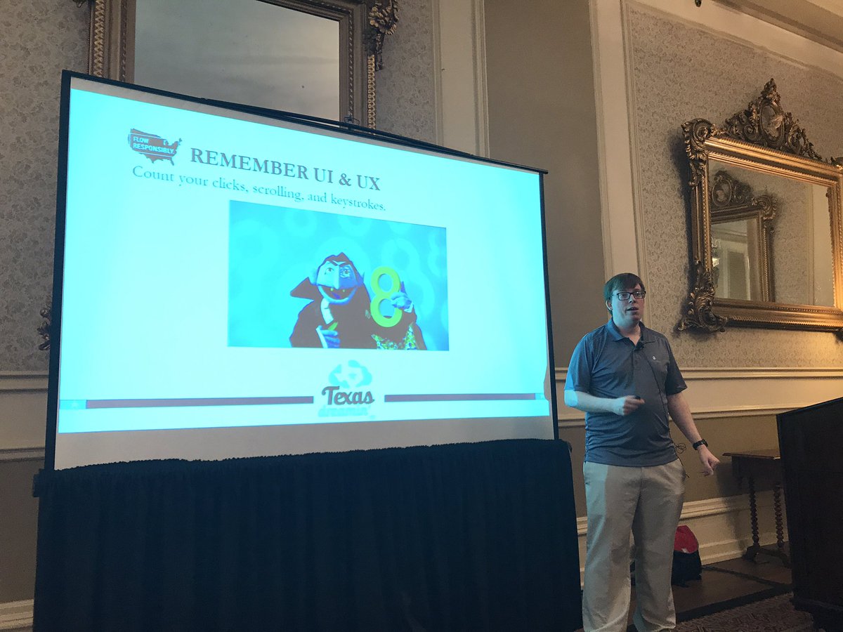 SaaSy_Sistah's tweet photo. @markross__c talking about Flow UX/UI sooooo needed! Too many people don't consider UX/UI #TXD17 🤓🙋🏾👏🏾🙌🏾🙇🏾‍♀️ https://t.co/e04hWc7z8x