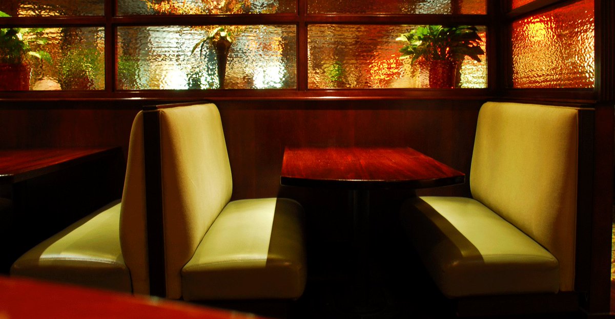 CateringStone's tweet photo. RT @NRNonline: Five ways for bar &amp; #grill chains to win customers https://t.co/tt6wdlzoNc  #restaurant @jonathanmaze https://t.co/jngNAcz0MZ