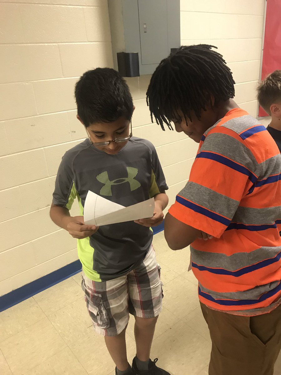 JBESKCrew's tweet photo. Will we build a solar cooker @DiscoveryEd?! Persuasion using divide and slide! #PBL #STEM @DIPLOMA_MCPS @JBESBears @cjmarczak @johnccarver https://t.co/ntEY9c8dea
