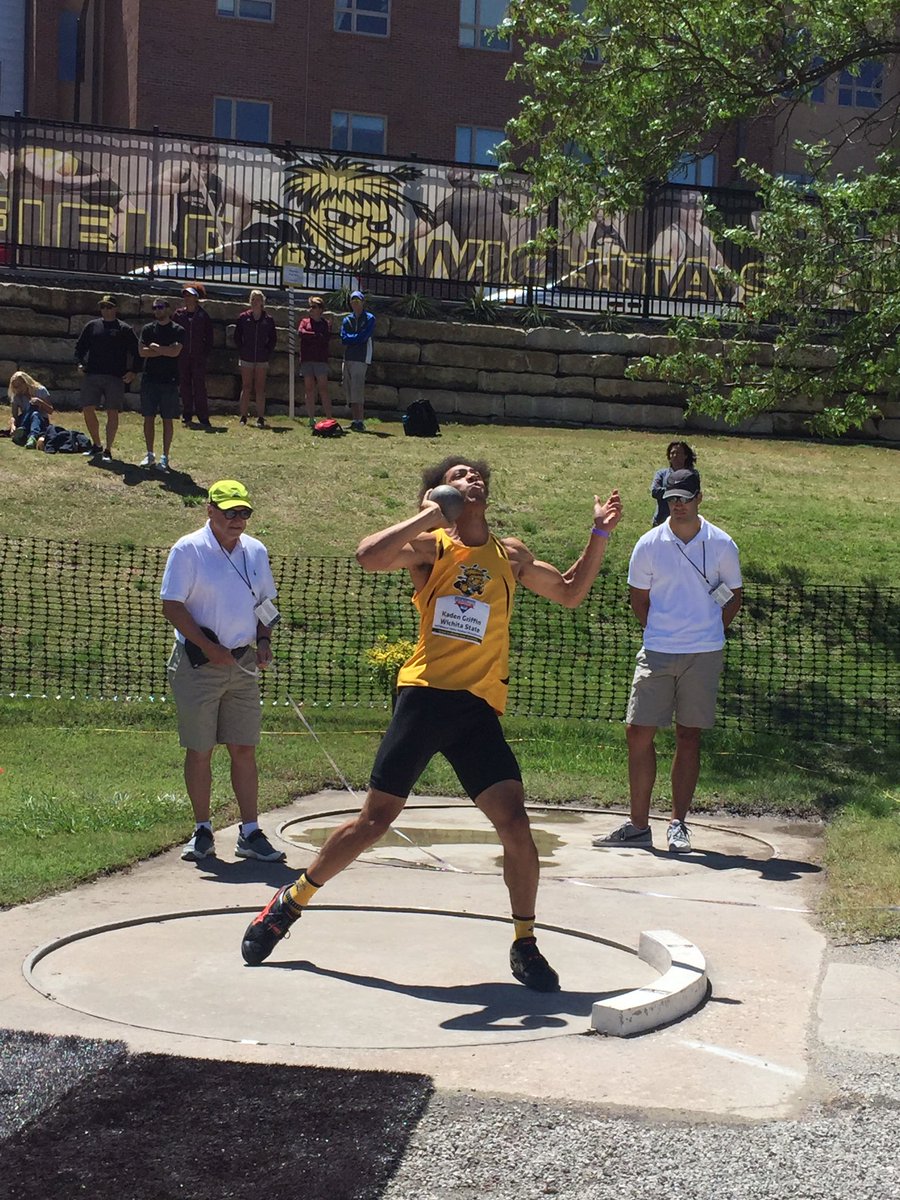 GoShockersTFXC's tweet photo. After 3 events, 
Ben Johnson leads with 2297 pts 
Kaden Griffin 2nd with 2291 pts 
John Nicholas 7th with 2039 pts 
@kgallme @Jnick_8 https://t.co/seh9zQkZS5