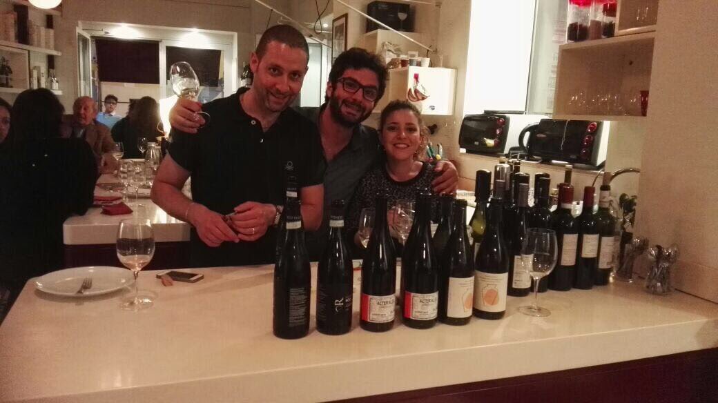 JustWineconcept's tweet photo. Grande serata ieri: Vini e Vinili! Grazie a tutti!! https://t.co/nZblj2g5DI
