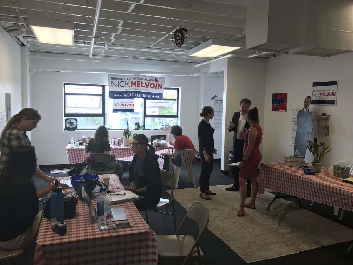 nickmelvoin's tweet photo. Full house at campaign HQ on the final Friday of the election! #PickNick #KidsFirst #WeAreAllLAUSD #VoteMay16th https://t.co/QQqAz6SJiU
