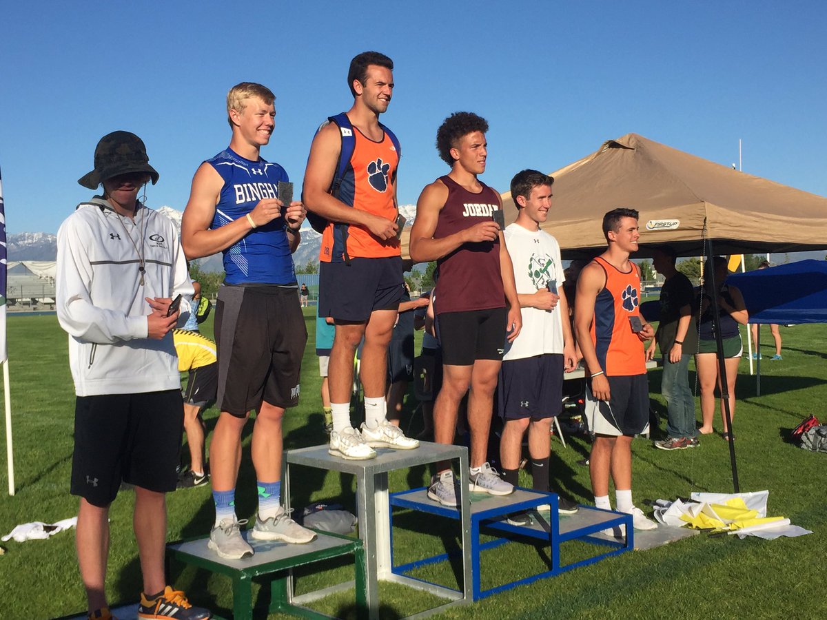 RunningBengals's tweet photo. BHS 1st place finishers &amp; Region Champions: Cadeon, Laura &amp; Jordan @bengalsbhs https://t.co/etgPnddCbT