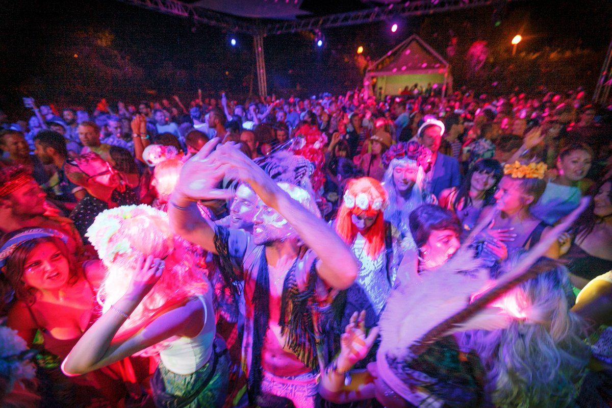 It's the weekend!🙌Enjoy great music,have fun &amp; drink great beer!You'll be doing this in Tisno July 13-17!🌞🌊🍻🎤Join us:beatsbeerandboogaloo.com