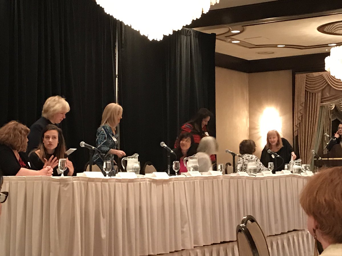 Wonderful conversation @ Bishop Jane Alexander's table at #kclunch17. Looking forward to hearing from today's panel!