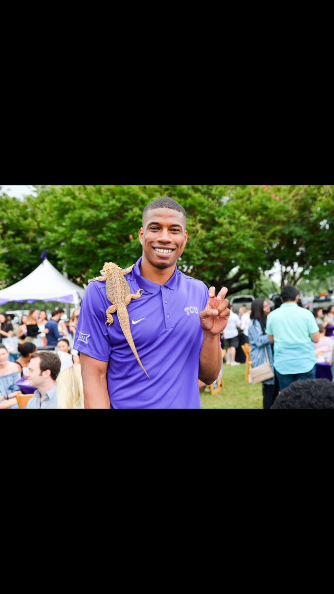 bpthatruth's tweet photo. When you & your dragon change the culture of senior toast π #GetQuavoToGraduation https://t.co/BTNLeAzy27