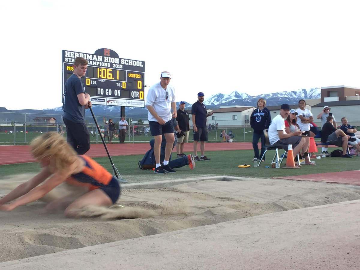RunningBengals's tweet photo. Jordan Brandt is Region Champion in her 4 events at Region Track: 100H, 300H, 200 &amp; long jump! https://t.co/vVhGErxgOT