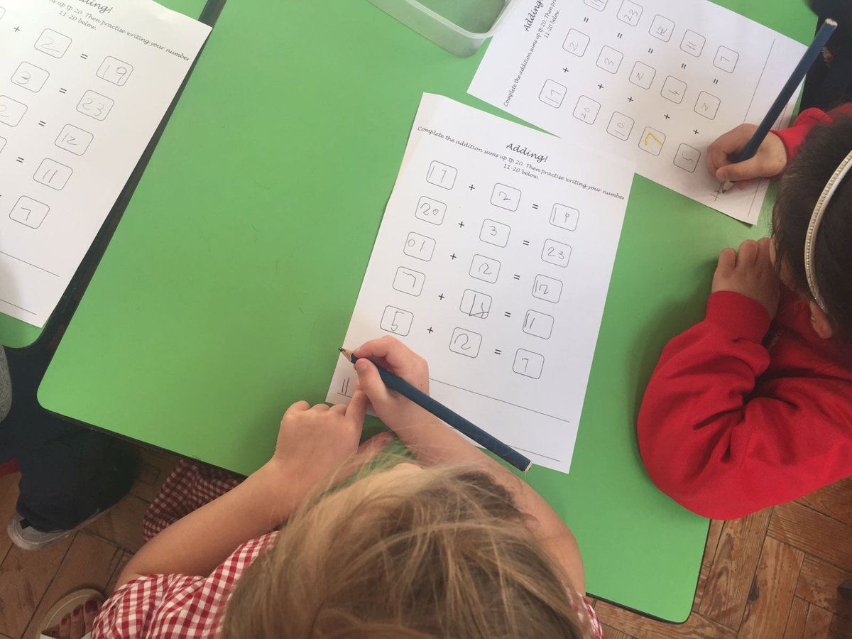 BubsyTownhill's tweet photo. Reception practising addition! #writingsums #thcmaths #thcreception ๐๐๐ https://t.co/fGkx8jULiQ