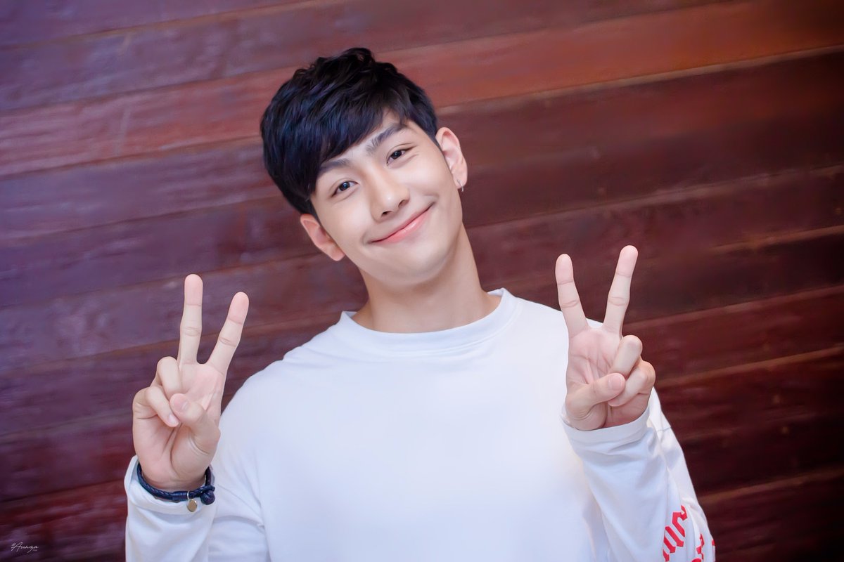 aunza3326's tweet photo. 17.05.12 ความม่อนม่อน @ ตึกGMM
@mond_tanutchai
#mondtanuchai 
#Waterboyytheseries https://t.co/KwkvqNNKcE