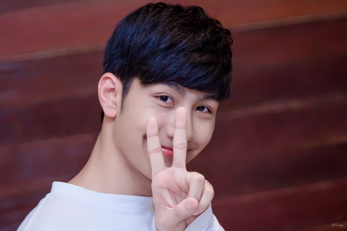 aunza3326's tweet photo. 17.05.12 ความม่อนม่อน @ ตึกGMM (2)
@mond_tanutchai
#mondtanuchai 
#Waterboyytheseries https://t.co/tcZEm2qbji