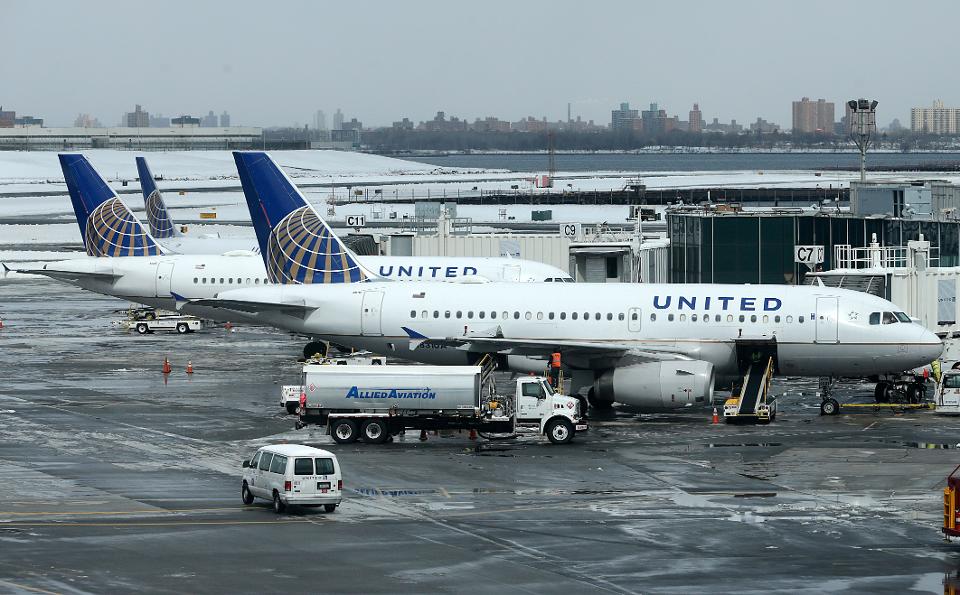 ForbesLeaders's tweet photo. United Airlines is upping its customer service game, and other airlines will soon follow: https://t.co/ZvAgZDj1HA https://t.co/1ANdcl0Mx7