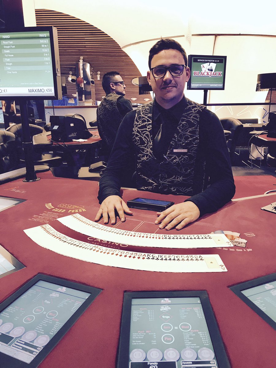 PokerCasinoVlc's tweet photo. Después de pasar por #ruletamericana @KevinEroles está más relajado y esperándote para una partida de #poker #ipoker https://t.co/V4oO7G2Yga