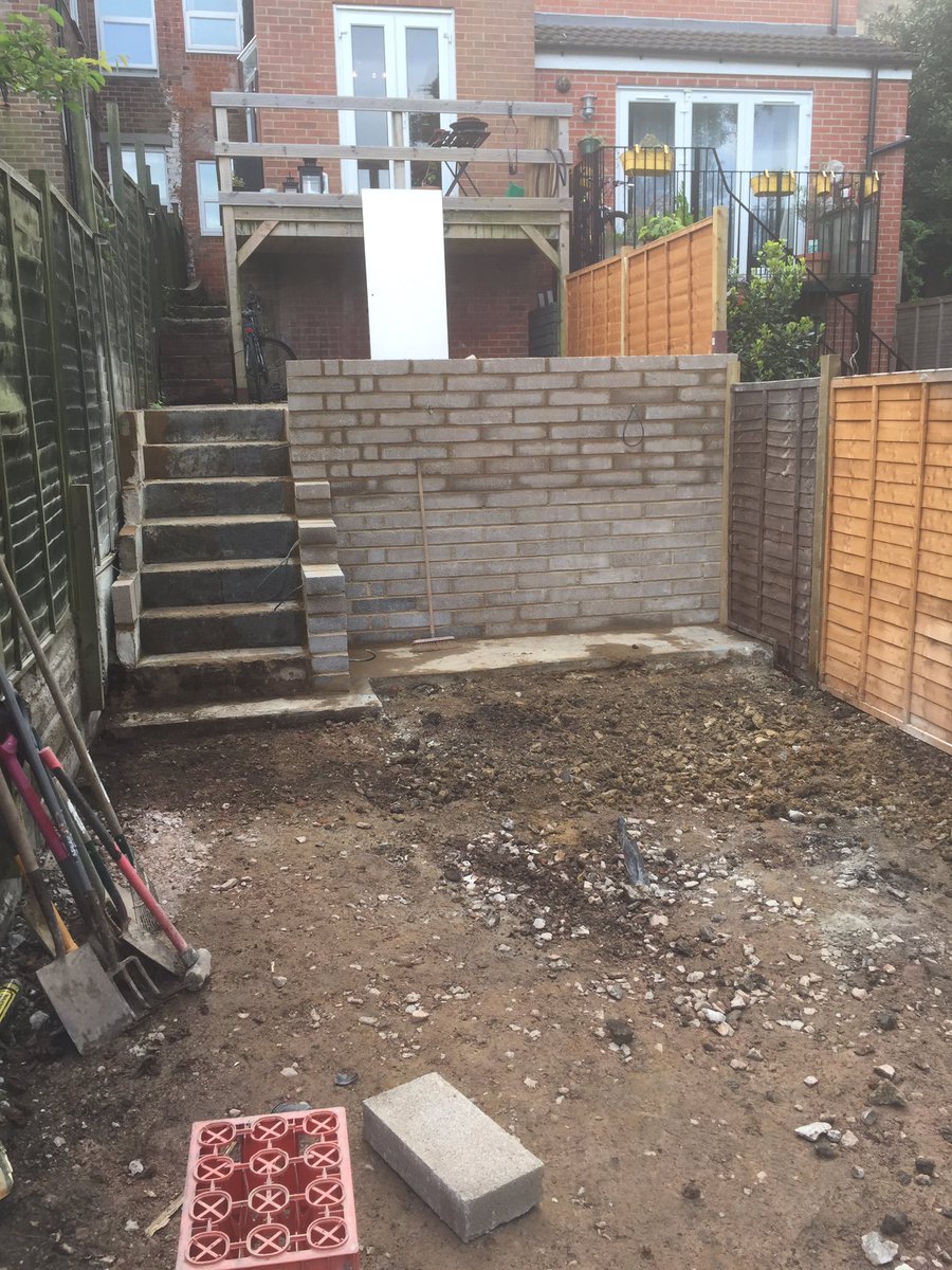 Ingrambms's tweet image. Yet another block wall #builder #gardenrescue #ipbservices
