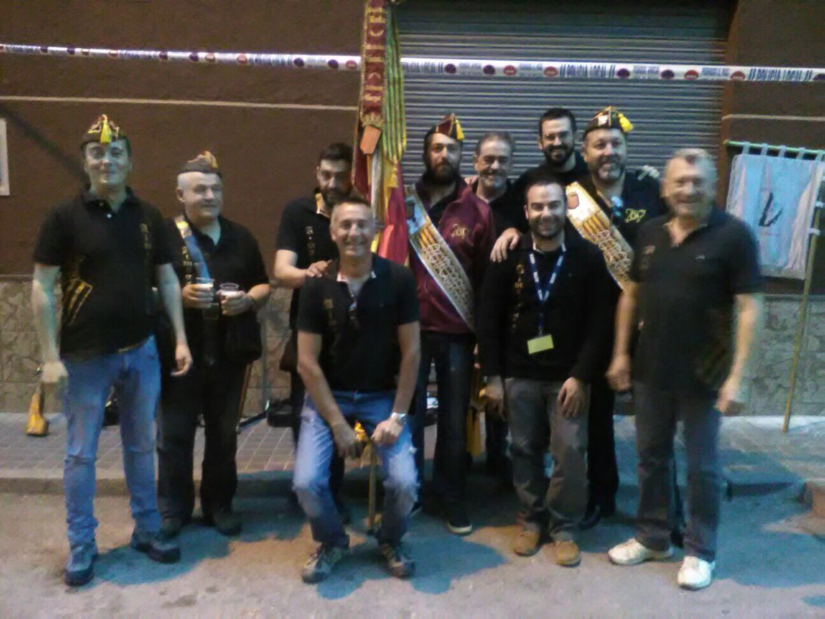 Esperando la #Mahoma!! #fiestasVillena17