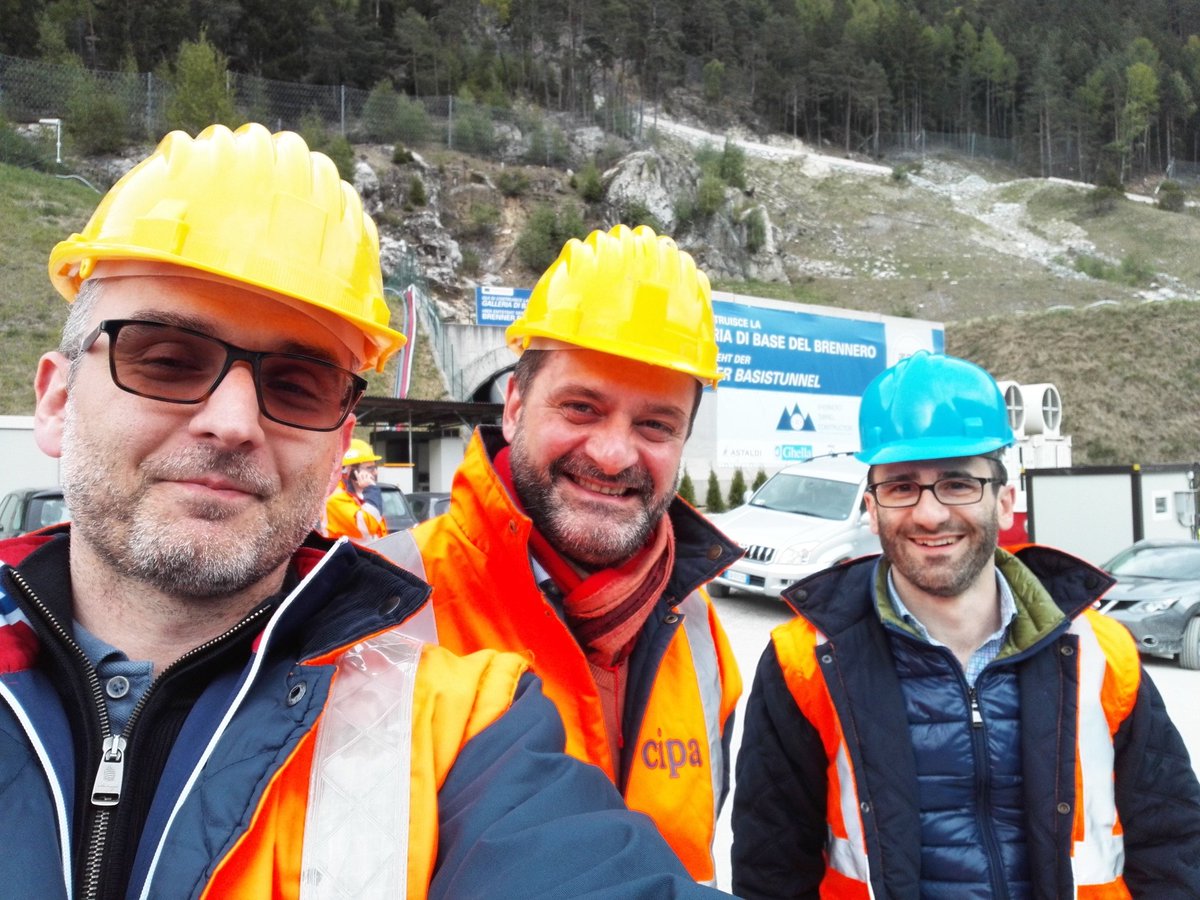 CorradoSciutto's tweet photo. ..E quindi uscimmo a riveder le stelle.. #brennero #brenner #BBT #imgeco https://t.co/pJBqYTLpE2