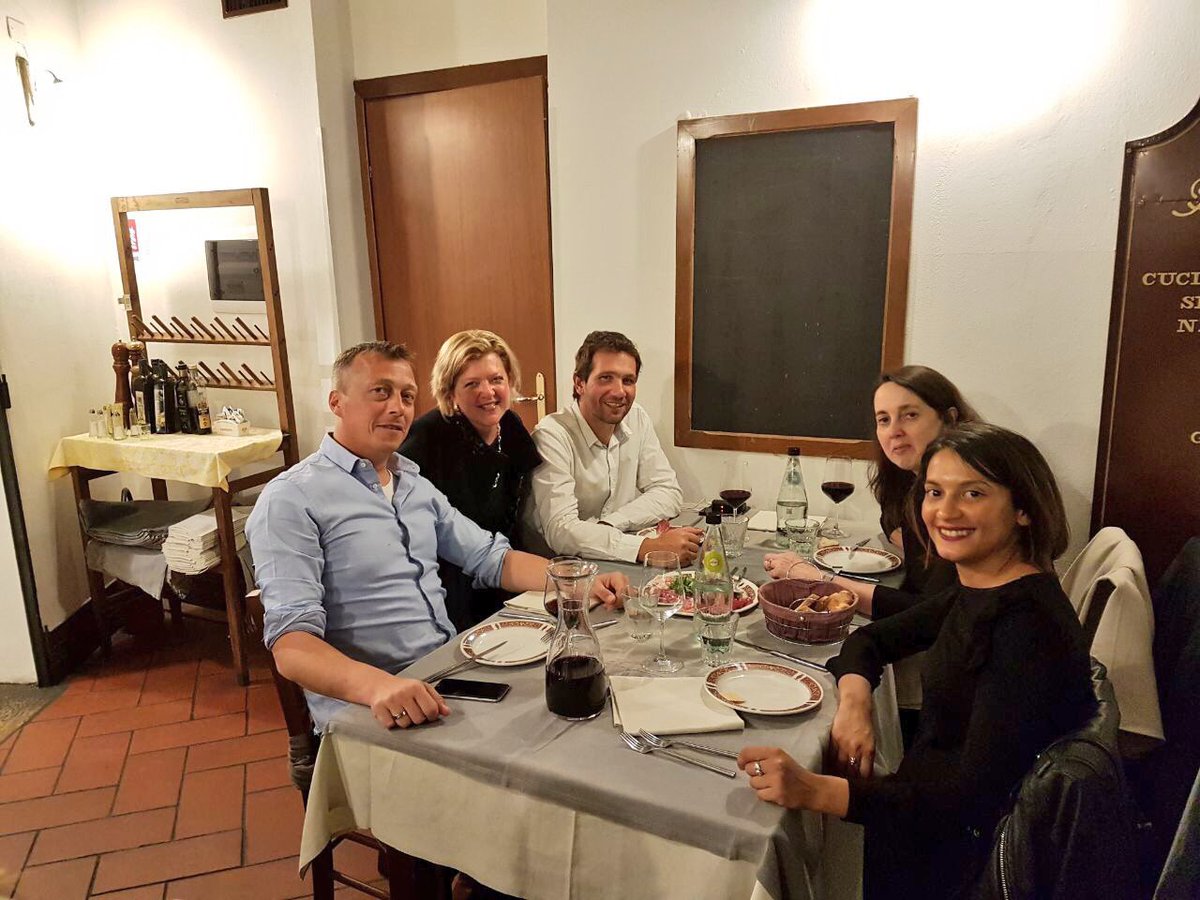 StudioCassinis's tweet photo. Serata milanese (2/2) π#tra2017 https://t.co/rw8GNDoNRa