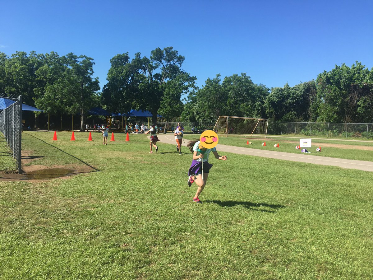 HuynhNorma's tweet photo. #BTW #FieldDay2017                                  Best day ever with my class. https://t.co/Vvz0N2CByQ