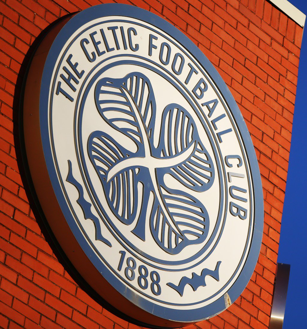 bet365's tweet image. Which is the “bigger” club?

RT – Celtic
❤️ – Chelsea