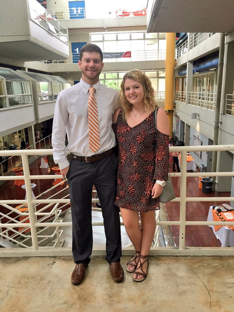 susan_litton's tweet image. Way to go Brandon!!! Proud of you!  ❤️ #masterofarchitecture #utgrad2017