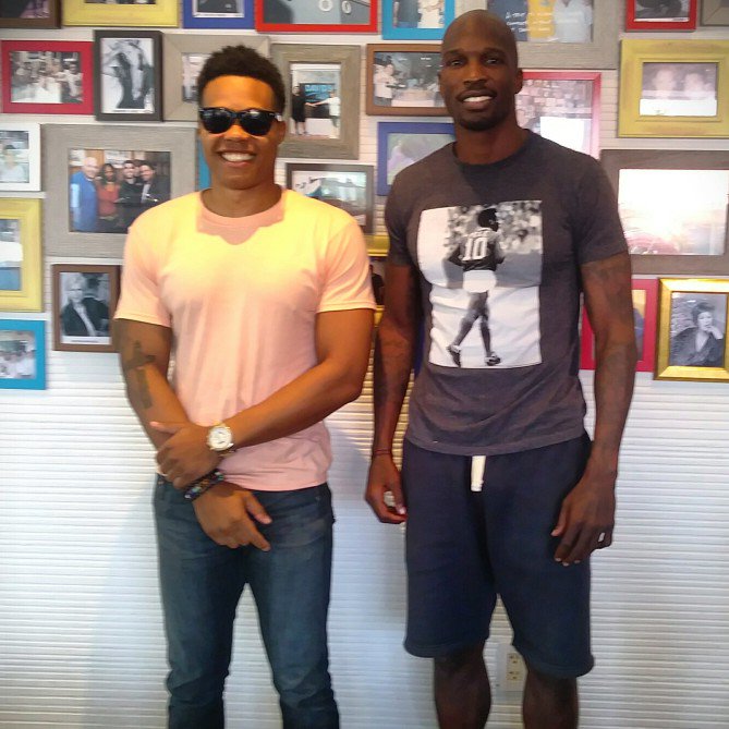 DanteFresh's tweet photo. Look who I ran into...
@ochocinco 
#DavidsCafe https://t.co/1zvVxObB33