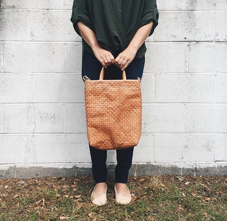 UashmamaUSA's tweet photo. Neutrals + green tones. Spring ready. #uashmama https://t.co/9K8OOOh8DD