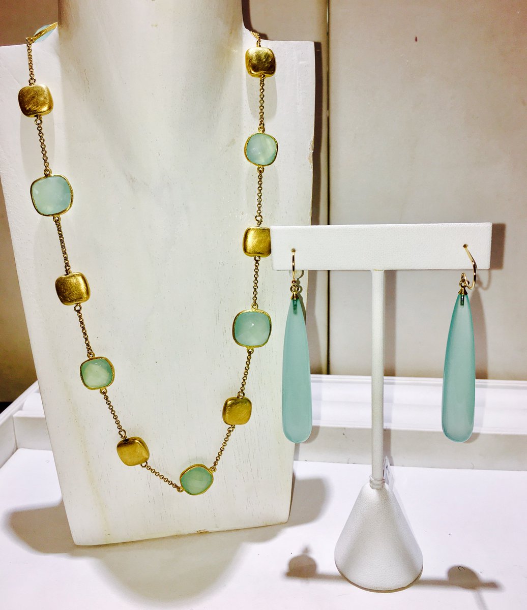 freebirdcreat's tweet photo. Free gift wrapping for your Mother's Day gifts at Freebird this weekend. https://t.co/Dex4qcGnzO #MothersDay #Mothers #giftsformom https://t.co/FWEr6I2KH6
