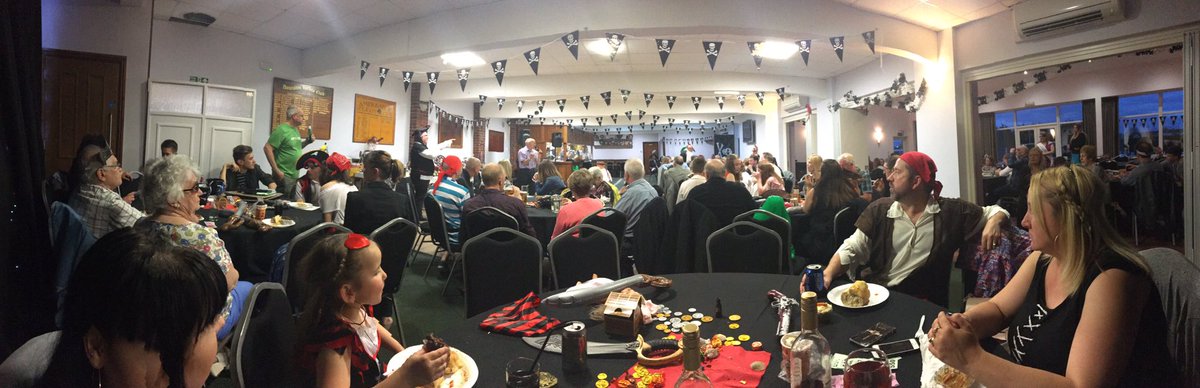 NUNTableTennis's tweet photo. Brilliant turnout tonight for the #Nuneaton #tabletennis presentation night🏓 https://t.co/CUhnylHoWr