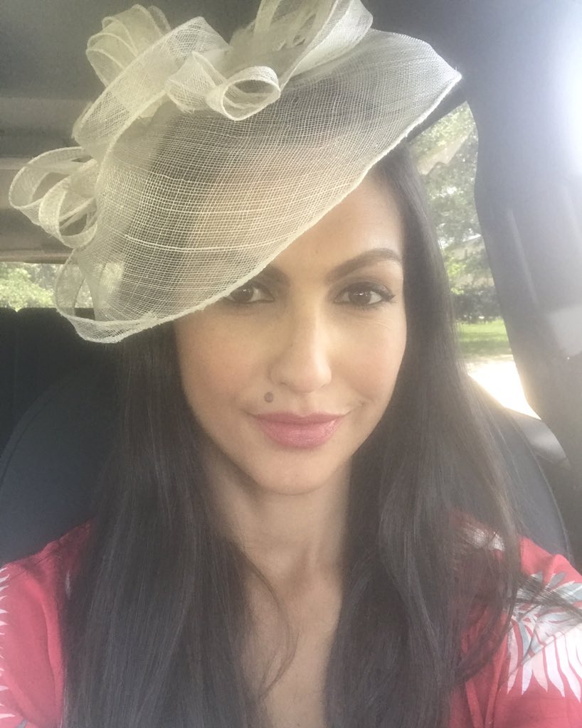 jessiecamacho's tweet image. It's a hat kind of day!! #fashion #fascinator #schoolfunction #fun