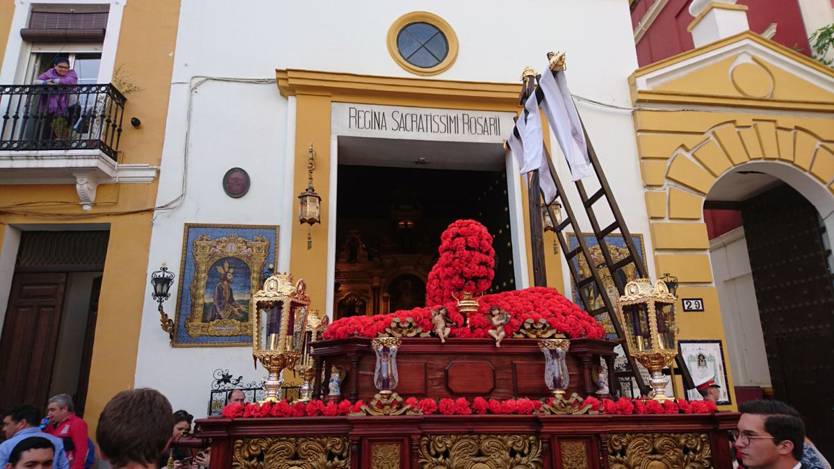 hdaddemontesion's tweet photo. Magnífica tarde con @GJMonteSion en la Cruz de Mayo de Monte-Sion https://t.co/V7alfboBk3