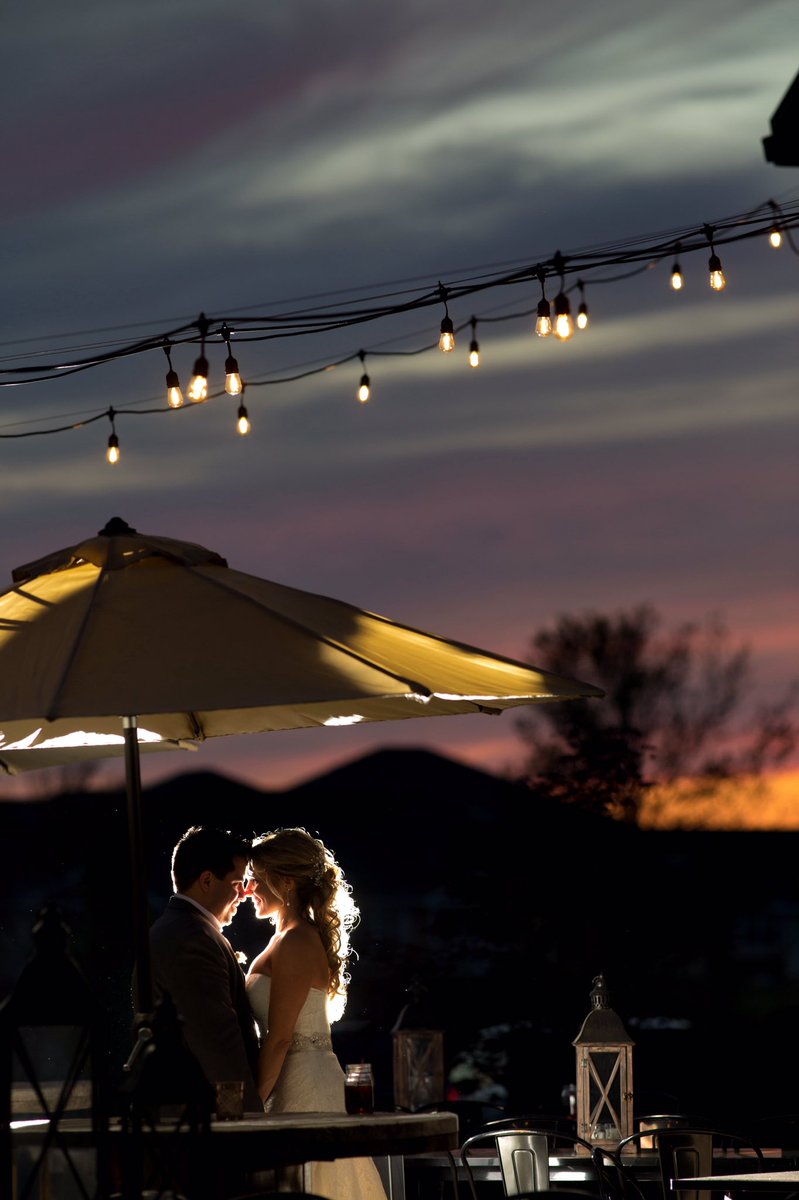 completeindy's tweet photo. Just fall in love all over again with this sunset photo! @barnatbayhorse #completeindy #WEDDINGPHOTOGRAPHY #barnwedding https://t.co/jLUA2GRLpC