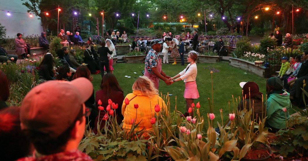 lundmarija's tweet photo. Review: Mozart’s ‘Secret Gardener’ Amid Real Flowers https://t.co/HCNEaA1Mna #Opera #OnSiteOpera #TheSecretGardenerOpera https://t.co/cViN808No5