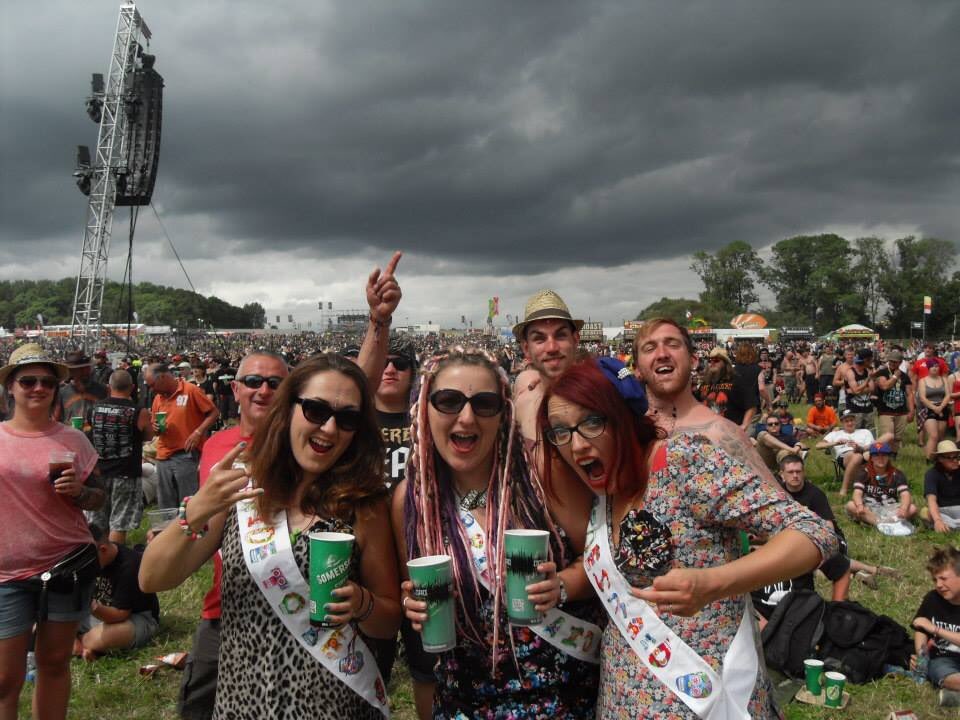 Kittysaurous's tweet photo. @DownloadFest Download Hen Do!! \m/ #DLbestmates https://t.co/Niht5G5Iiq