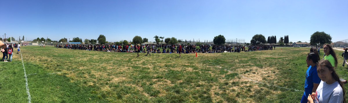 Annual <a href="/WMSPatriots/">Washington MS</a> Burley Track Meet. #wmspatriots #LHCSD #HappyFriday #greatforkids