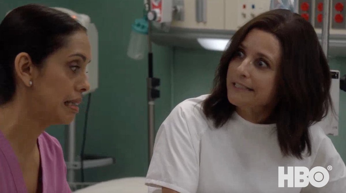 mexigrl1's tweet photo. @VeepHBO with Julia Louis-Dreyfus @OfficialJLD #AkaMadamePresident #akaQueenofComedy #SharingaMoment #LivingDreams https://t.co/KOcI06gO2r