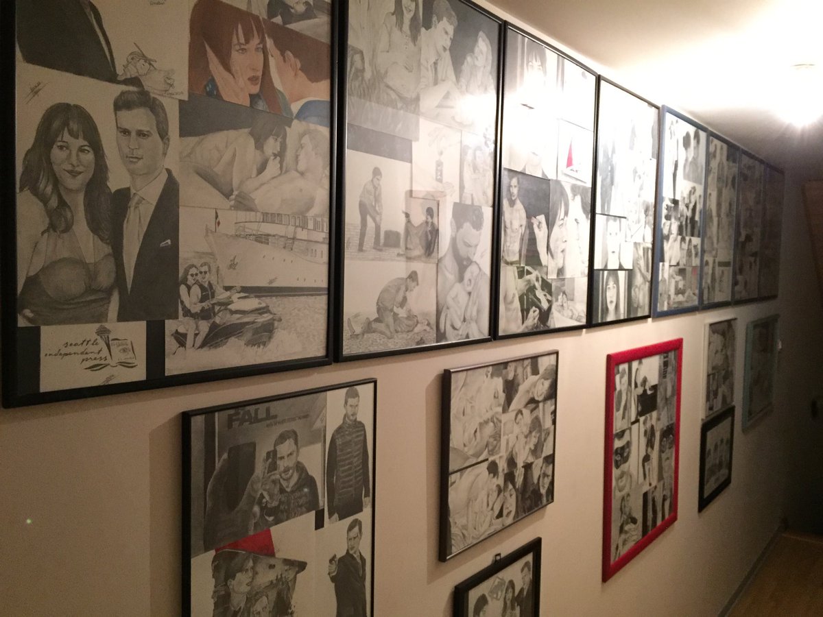 VirginieFerreux's tweet photo. My collection Fifty + Jamie 😂 
3 years of work✍🏻...more than 250 drawings...and it's not over!👏🏻
@E_L_James ❤️🙈 https://t.co/UgS7EusLqx