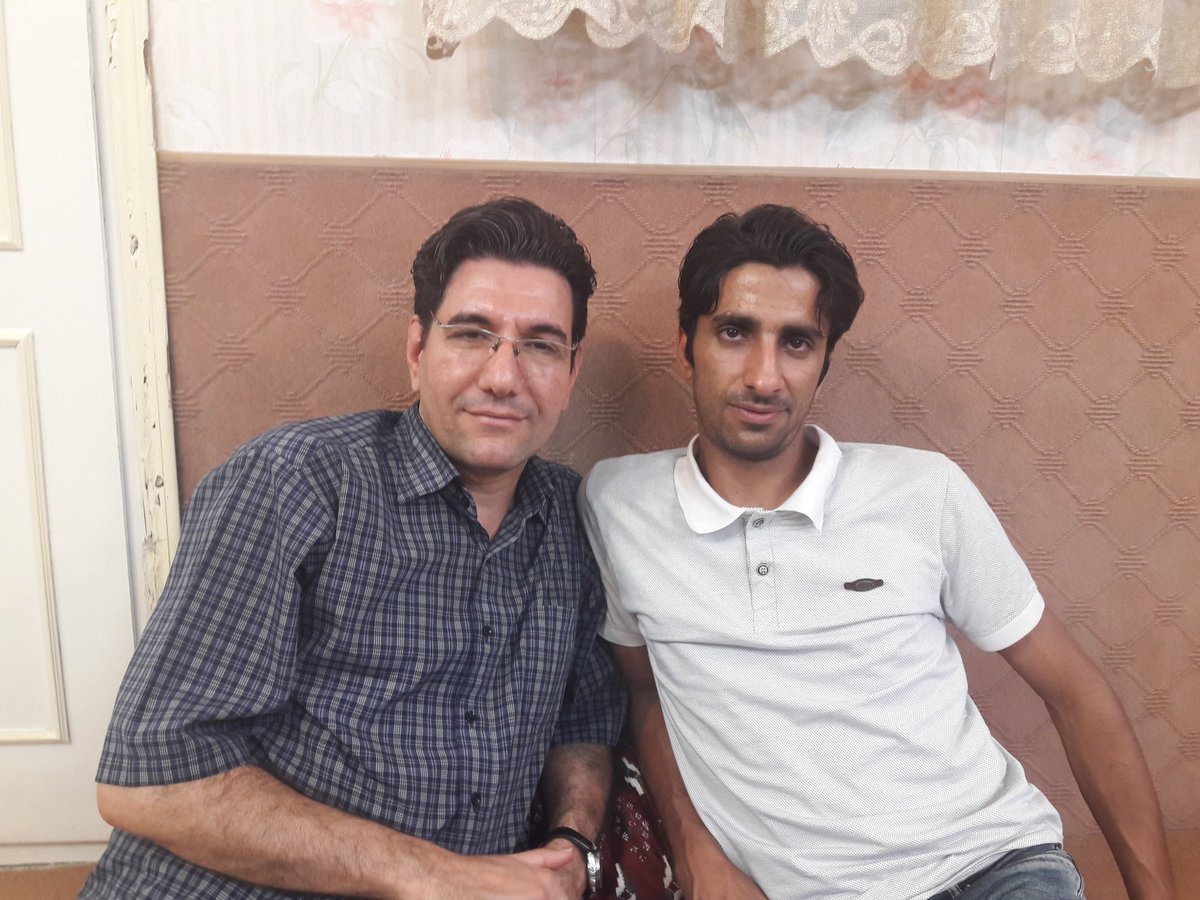 mosayebR's tweet photo. من و عموی خوبم آقای حشمت اله رجب زاده خواننده خوش صدای لرستان

https://t.co/gDrcQuKfP9

#دیار_لرستان #لرستانیها #لرستان #خرم_آباد #خواننده # https://t.co/DShJbrXKrE
