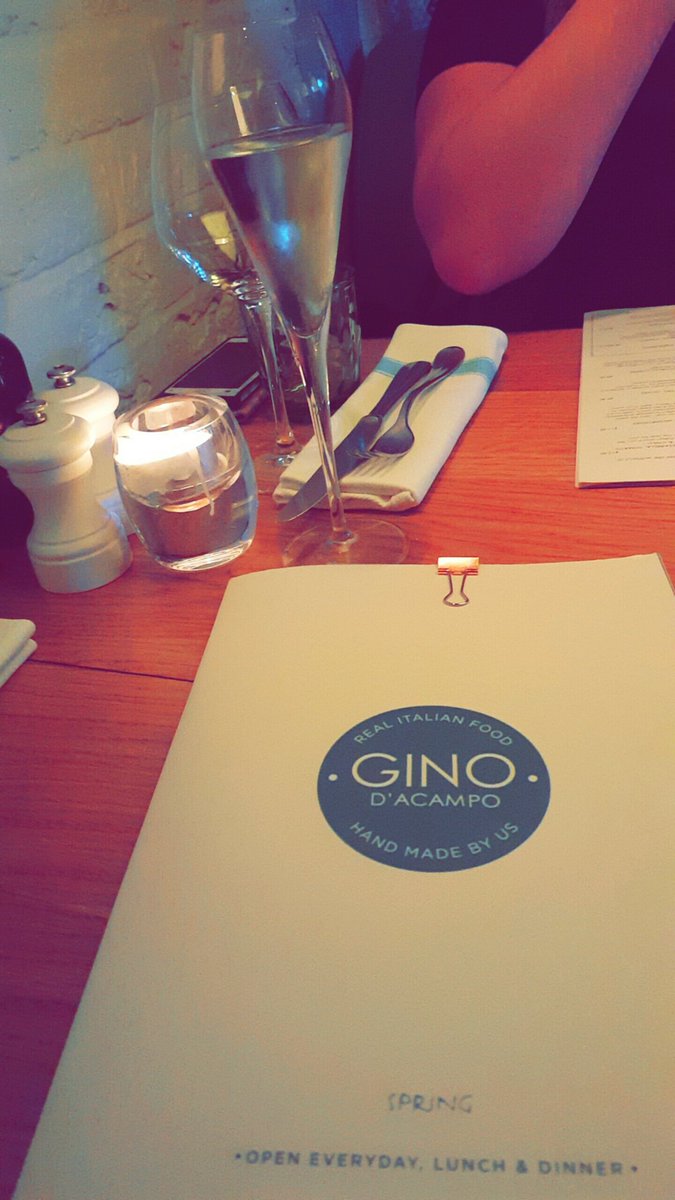 BethanieJaydeX's tweet photo. @Ginofantastico mammas birthday ❤❤❤
#gino #leeds #amazing!!! https://t.co/qs99P03Muv