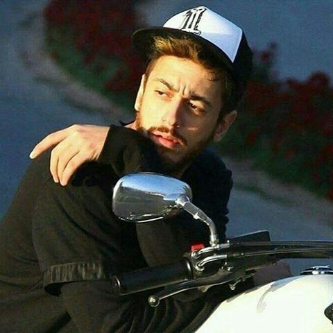 SaadFanclub's tweet photo. تهانينا الكبيرة للمعلم #سعد_لمجرد حصوله على جائزتي ✌
-تصويت الجمهور بأكثر من 270 ألف صوت •
-أفضل أغنية غلطانة •
#SaadLamjarred
#Murexdor2017 https://t.co/BvAD9Q6pFa