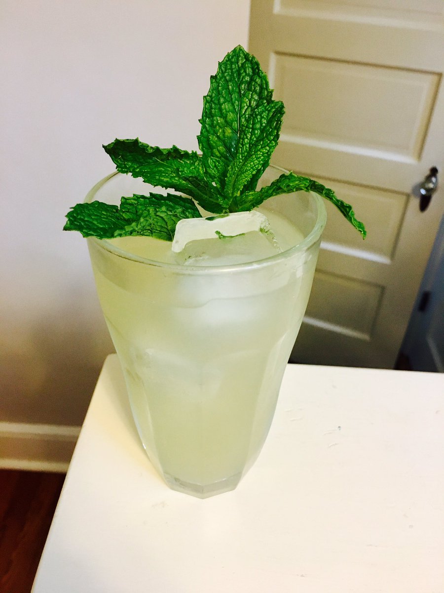 DCcocktails's tweet photo. #QuitinTime #Feierabend https://t.co/ygkRsW34wu