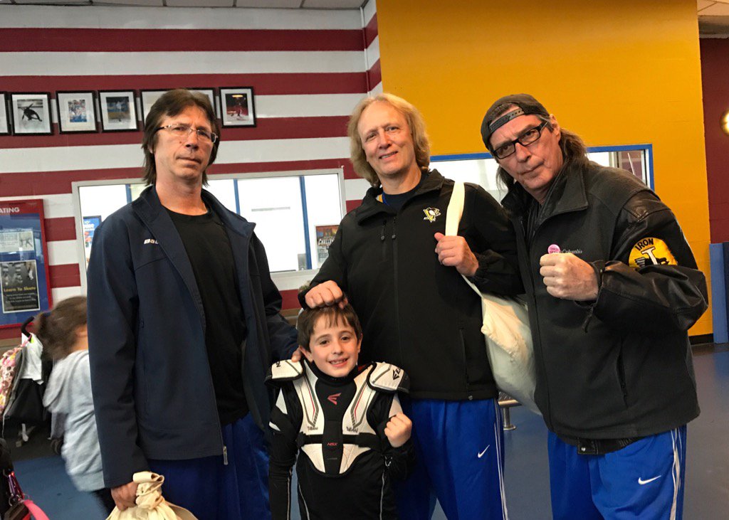 MIsaButler's tweet photo. Fun with @Strategikon &amp; the @Hanson_Brothers from Slap Shot! #puttingonthefoil #oldtimehockey #slapshot #gordie https://t.co/nU4tZ7W0T3